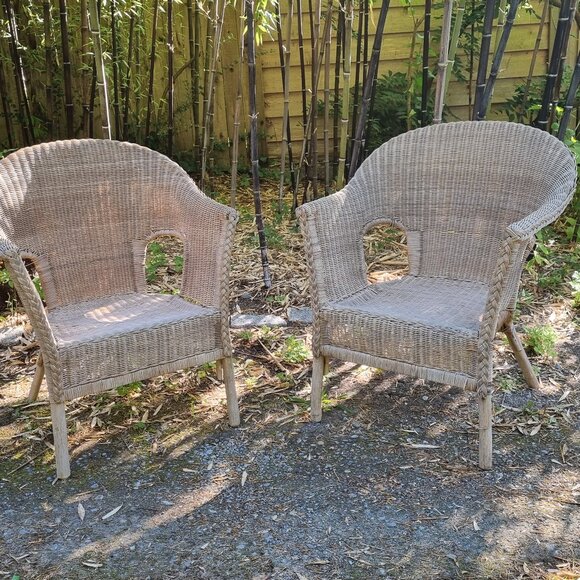 Rattan chairs - Picture 1 of 9